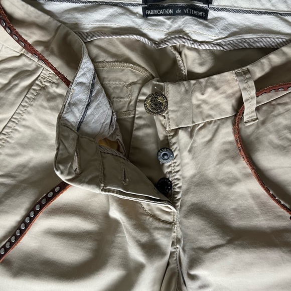 Madison Scotch khaki pants with belt, size 25 - Picture 4 of 5